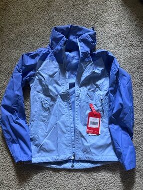 The Northface Resolve Light Blue & Periwinkle Women's Rain Jacket